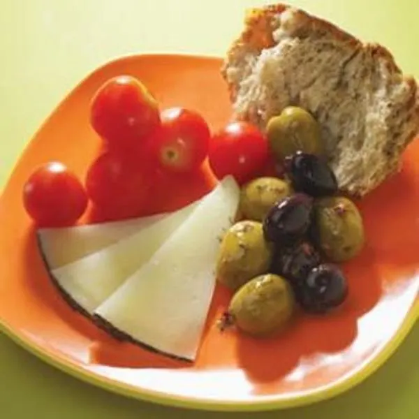 Vegetarian Nut-Free Mediterranean Picnic Snack — Mediterranean recipe