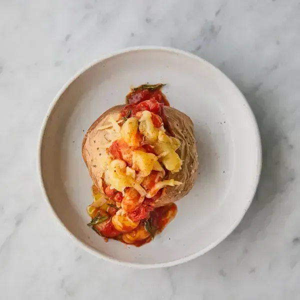 Vegan Vegetarian Air-fryer jacket potato — Central europe recipe