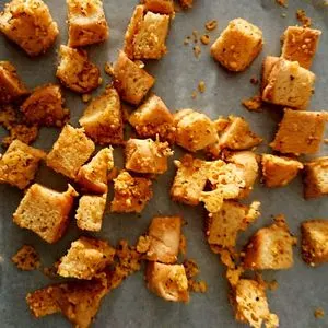 Vegetarian Gluten-Free Gluten and Dairy Free Cheese Croutons — American recipe
