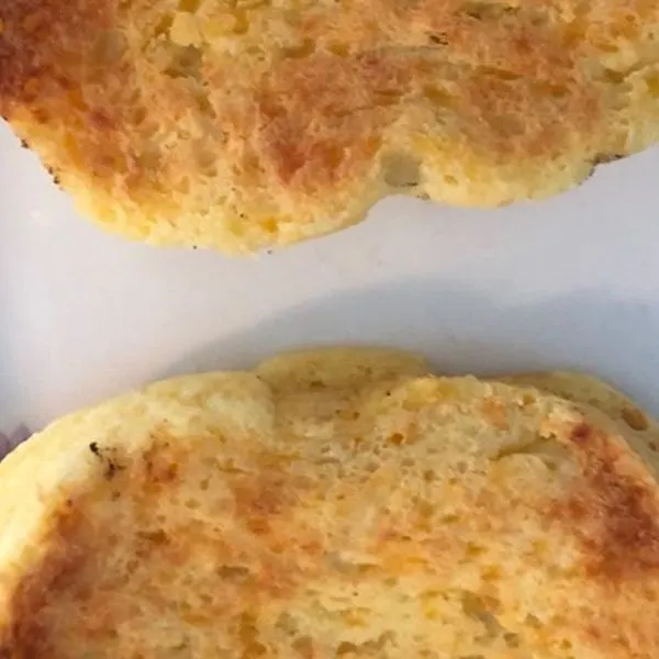 Vegetarian Keto Keto English muffin — British recipe