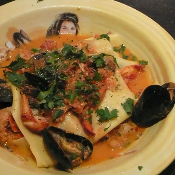 Nut-Free Egg-Free SEAFOOD BOLOGNESE — American recipe