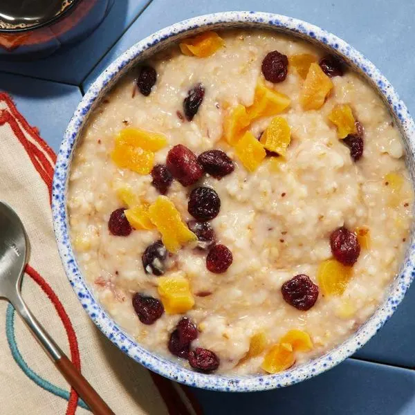 Vegan Vegetarian Slow-Cooker Oatmeal — American recipe