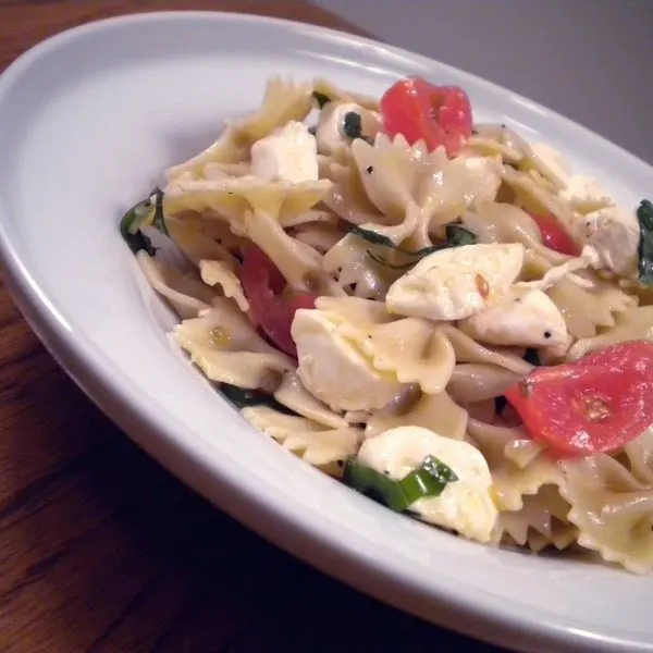 Vegetarian Nut-Free Caprese Pasta Salad — Italian recipe