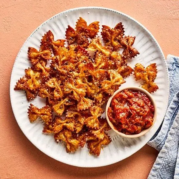 Vegan Vegetarian Air fryer pasta chips — Italian recipe