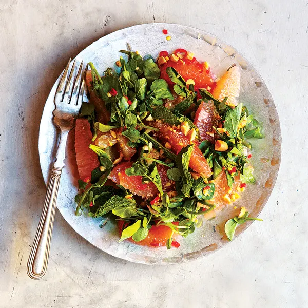 Gluten-Free Dairy-Free Thai Pomelo Salad (Dtam Som Oo) — South east asian recipe