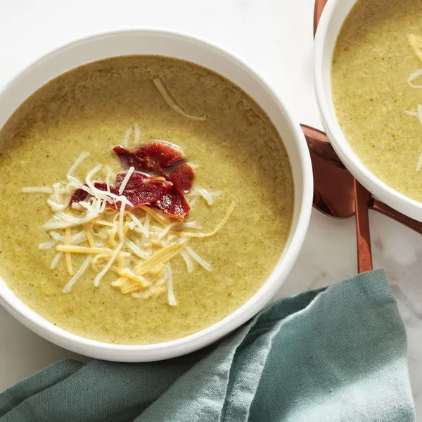 Gluten-Free Nut-Free Low-Carb Broccoli Cheddar Soup — American recipe