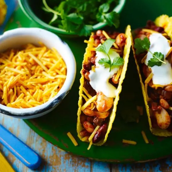 Vegetarian Nut-Free Vegetarian chilli tacos — Mexican recipe