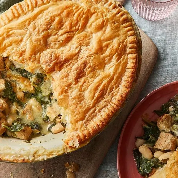 Vegetarian Nut-Free Vegan creamy courgette pie — American recipe