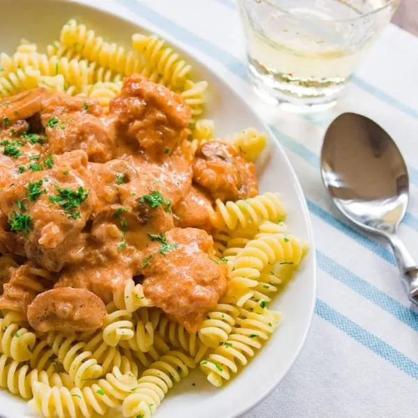 Nut-Free Shellfish-Free Chicken Stroganoff — Central europe recipe