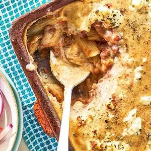 Vegetarian Nut-Free Vegetarian pastitsio — British recipe