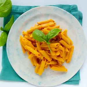 Vegan Vegetarian Pink walnut pasta — Italian recipe