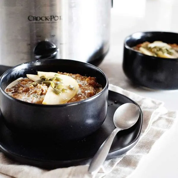 Vegetarian Nut-Free Slow Cooker Spiced Oatmeal — Indian recipe
