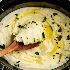 Vegetarian Gluten-Free Slow-Cooker Mashed Potatoes — American recipe