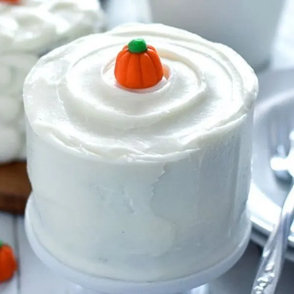 Vegetarian Gluten-Free Gluten Free Mini Pumpkin Cake — American recipe