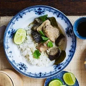Gluten-Free Dairy-Free Slow cooker Thai chicken curry — South east asian recipe