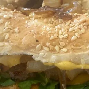 Nut-Free Shellfish-Free Breakfast sandwich — American recipe