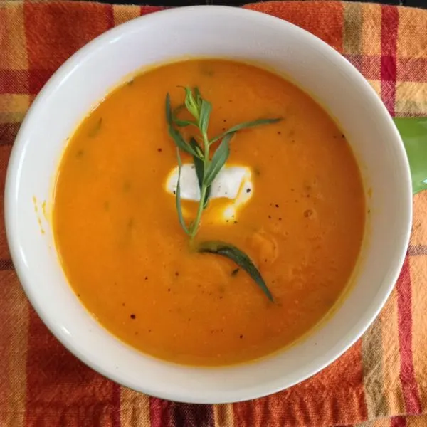 Gluten-Free Nut-Free Carrot, apple, and tarragon soup — American recipe