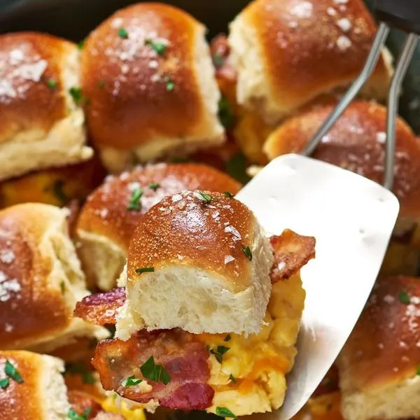 Nut-Free Breakfast Sliders — American recipe