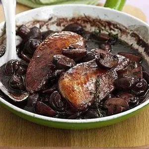 Dairy-Free Keto Chicken with wine & mushrooms — French recipe
