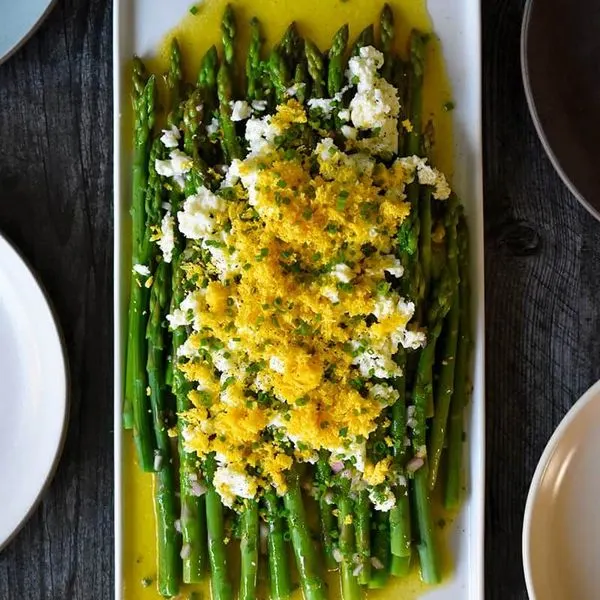 Vegetarian Gluten-Free Asparagus Mimosa (Whole30, Paleo, Keto) — French recipe