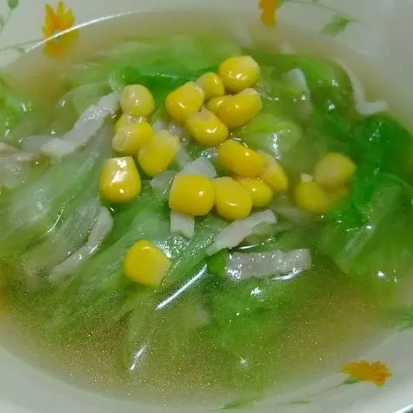 Gluten-Free Dairy-Free Soup with Lots of Lettuce — American recipe