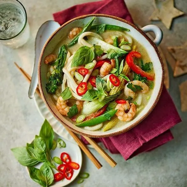 Dairy-Free Nut-Free Thai curry noodle soup — South east asian recipe