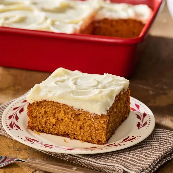 Vegetarian Nut-Free Tomato Soup Cake — American recipe