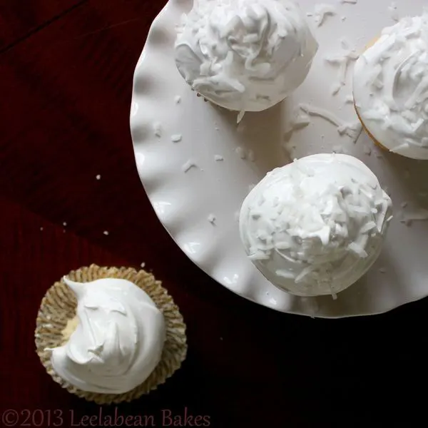 Vegetarian Gluten-Free Italian Meringue Frosting — Italian recipe