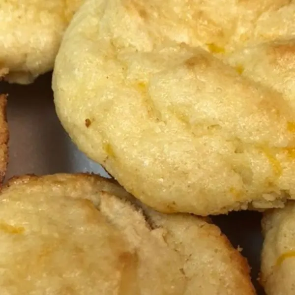 Vegetarian Gluten-Free Cheddar Biscuits-extremely low carb — French recipe