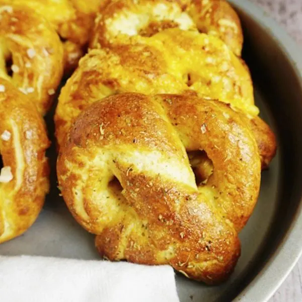 Vegetarian Gluten-Free Gluten Free Soft Pretzels — Italian recipe