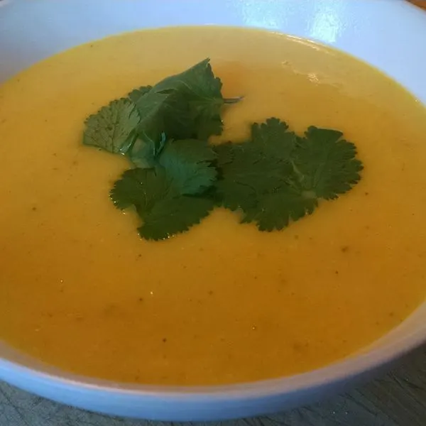 Vegetarian Nut-Free Cauliflower Soup — American recipe