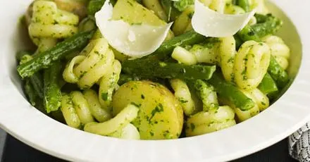 Vegetarian Nut-Free Herby pesto, bean & potato pasta — Italian recipe