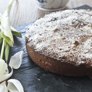 Vegetarian Nut-Free Gluten Free Lemon Drizzle Cake — American recipe