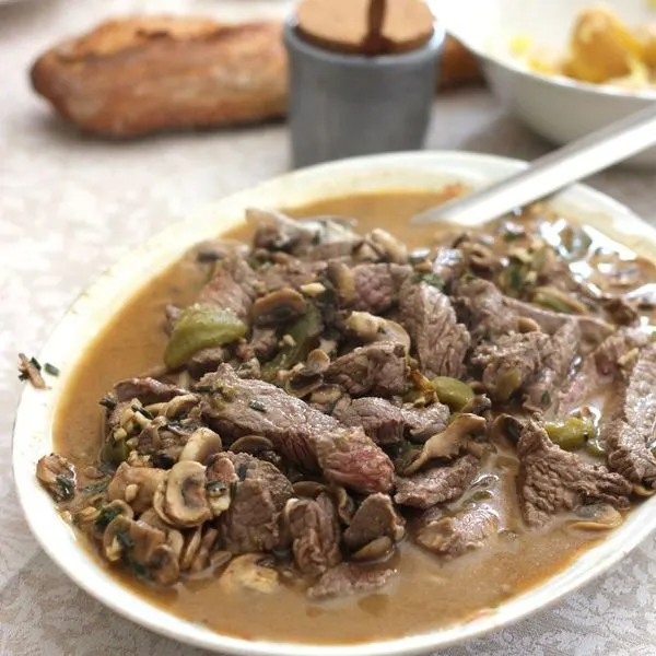 Gluten-Free Nut-Free Beef Strogonoff — American recipe