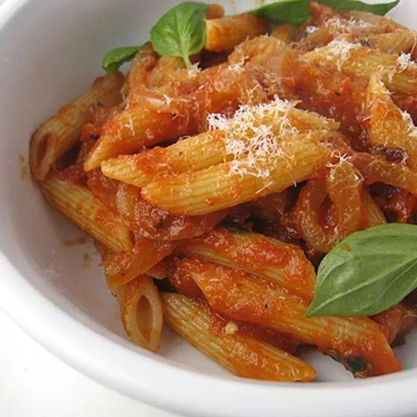 Dairy-Free Nut-Free Pasta With Bacon And Onions — Italian recipe