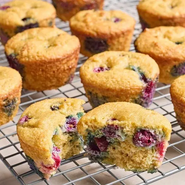 Vegetarian Gluten-Free Low-Carb Blueberry Muffins — British recipe