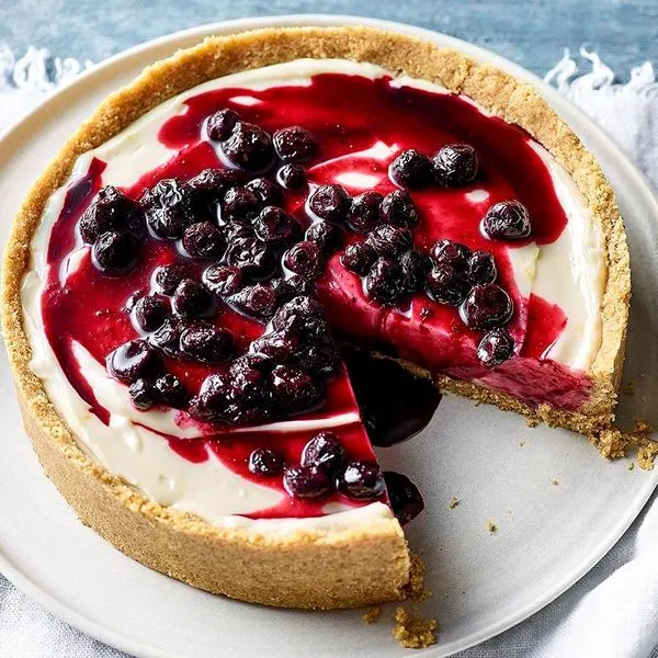 Nut-Free Shellfish-Free Lemon and blueberry vegan cheesecake — American recipe