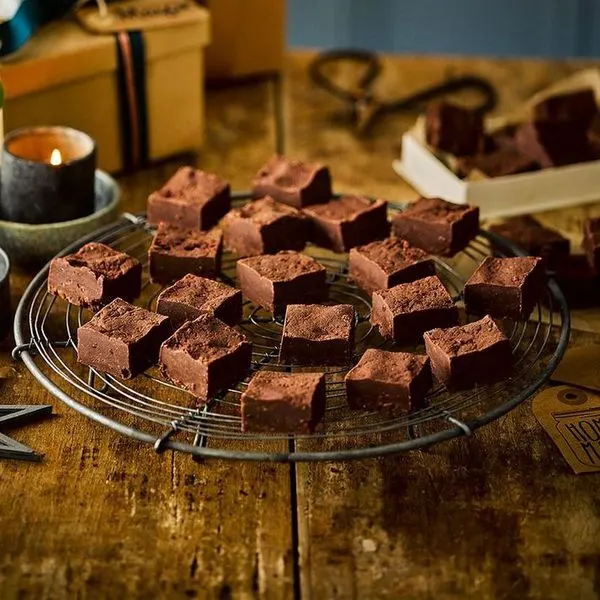 Vegetarian Gluten-Free Slow cooker fudge — American recipe
