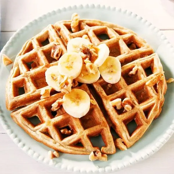 Vegetarian Dairy-Free Magic Low-Carb Waffles — French recipe