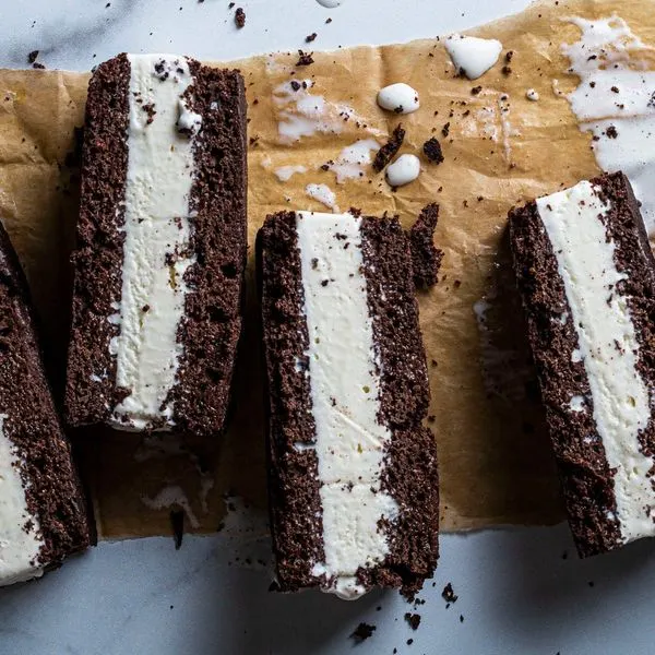 Vegetarian Gluten-Free Gluten-Free Ice Cream Sandwiches — American recipe
