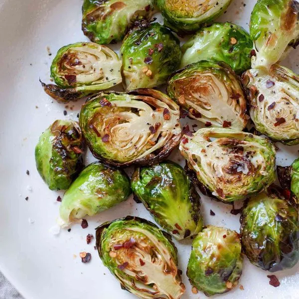 Vegan Vegetarian Air Fryer Brussels Sprouts — American recipe