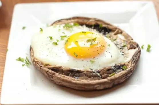 Vegetarian Gluten-Free Portobello Baked Eggs