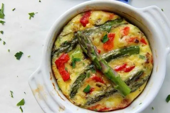 Gluten-Free Keto Roasted Asparagus Frittata