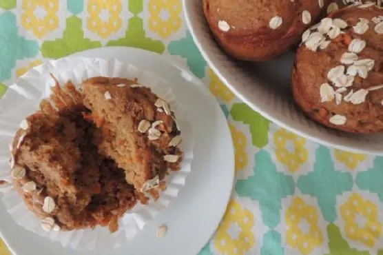 Vegetarian Dairy-Free Applesauce Carrot Cake Muffins