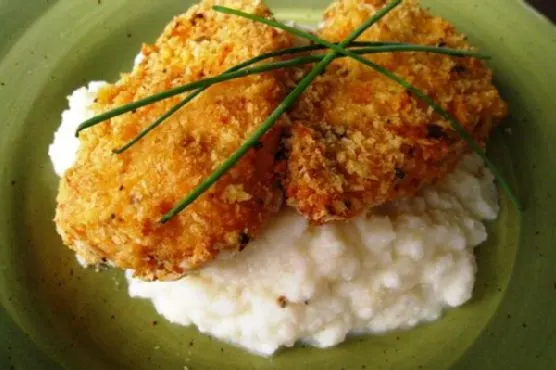 Nut-Free Shellfish-Free Baked Fried Chicken With Cauliflower Mash — Southern recipe