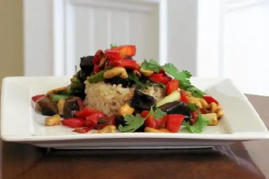 Vegan Vegetarian Cashew-Chili Portabello — American recipe