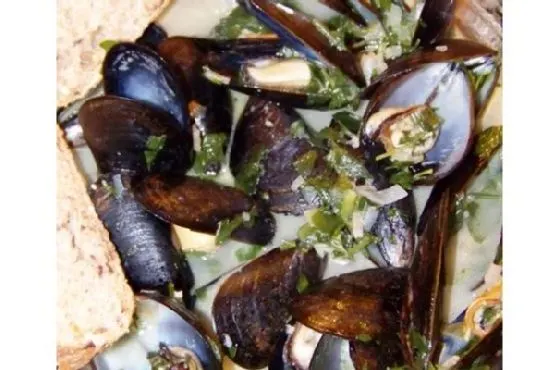 Gluten-Free Keto Classic French Mussels — Mediterranean recipe