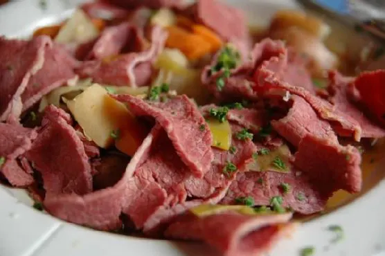 Gluten-Free Nut-Free Corned Beef And Cabbage With Irish Mustard Sauce — European recipe