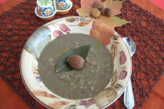 Vegan Vegetarian Delicious Creamy Lentils and Chestnuts Soup