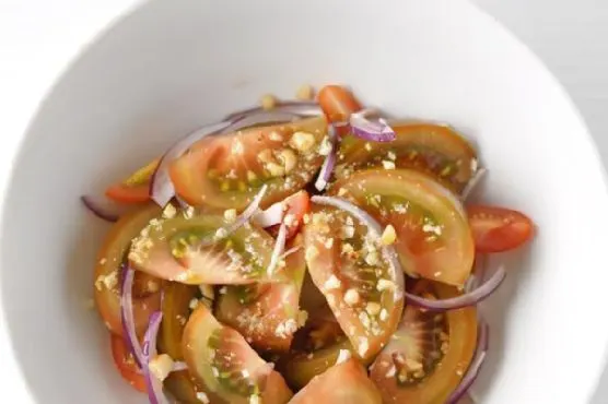 Gluten-Free Dairy-Free Kumato Salad